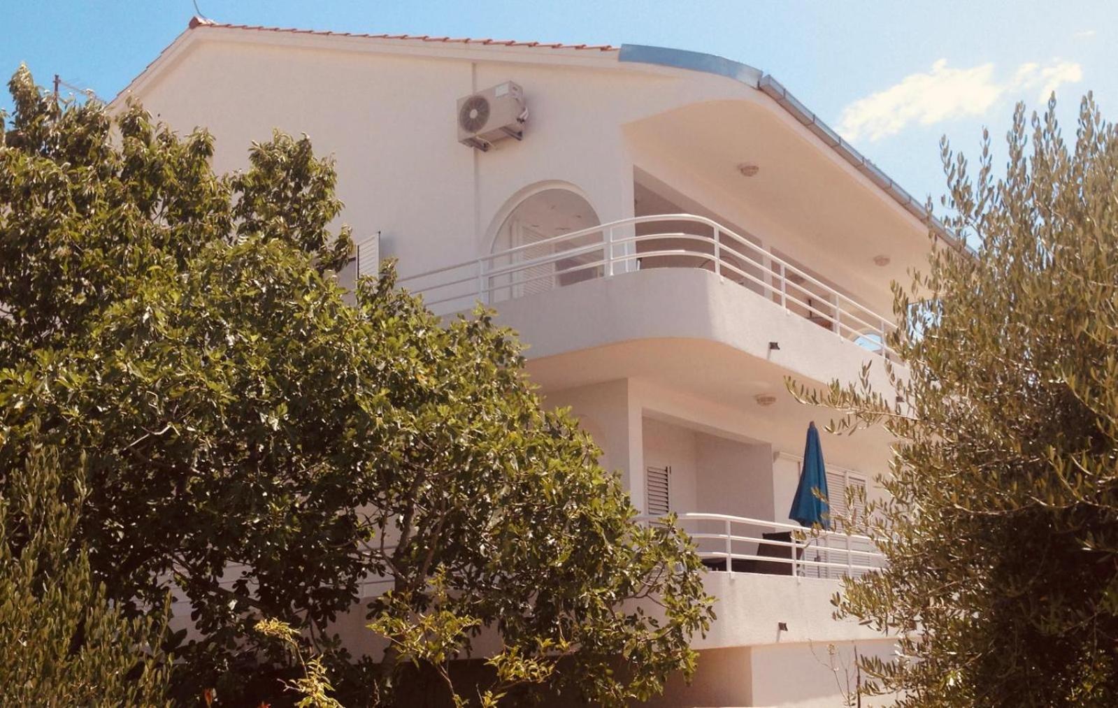 شقة House Agradable سيغيت فغانييتْسا المظهر الخارجي الصورة